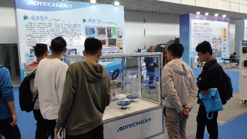 眾為興登陸第三屆工業(yè)機(jī)器人“國(guó)賽” 眾為興登陸第三屆工業(yè)機(jī)器人“國(guó)賽”